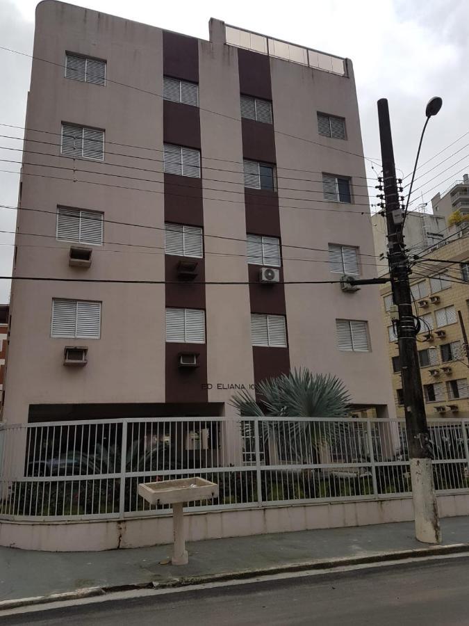 Apartamento Amplo E Belissimo! - 3 Quadras Do Mar! 瓜鲁雅 外观 照片