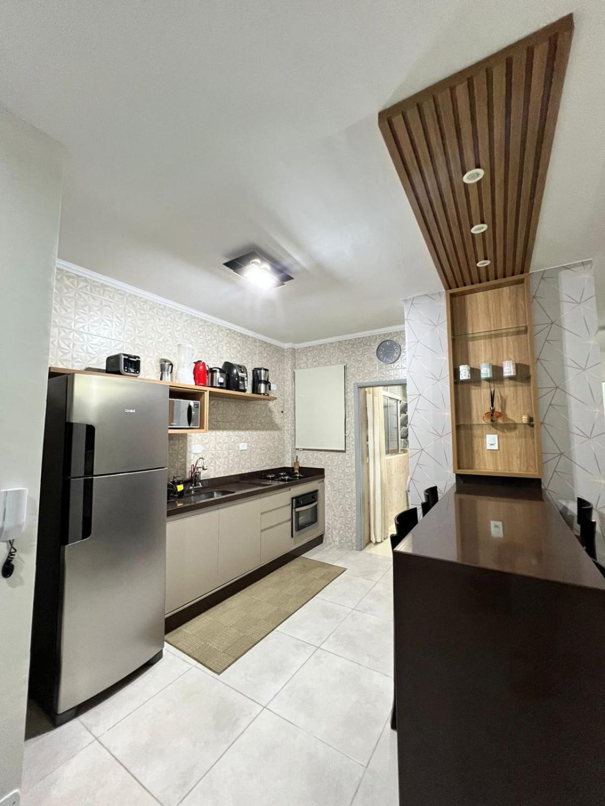 Apartamento Amplo E Belissimo! - 3 Quadras Do Mar! 瓜鲁雅 外观 照片