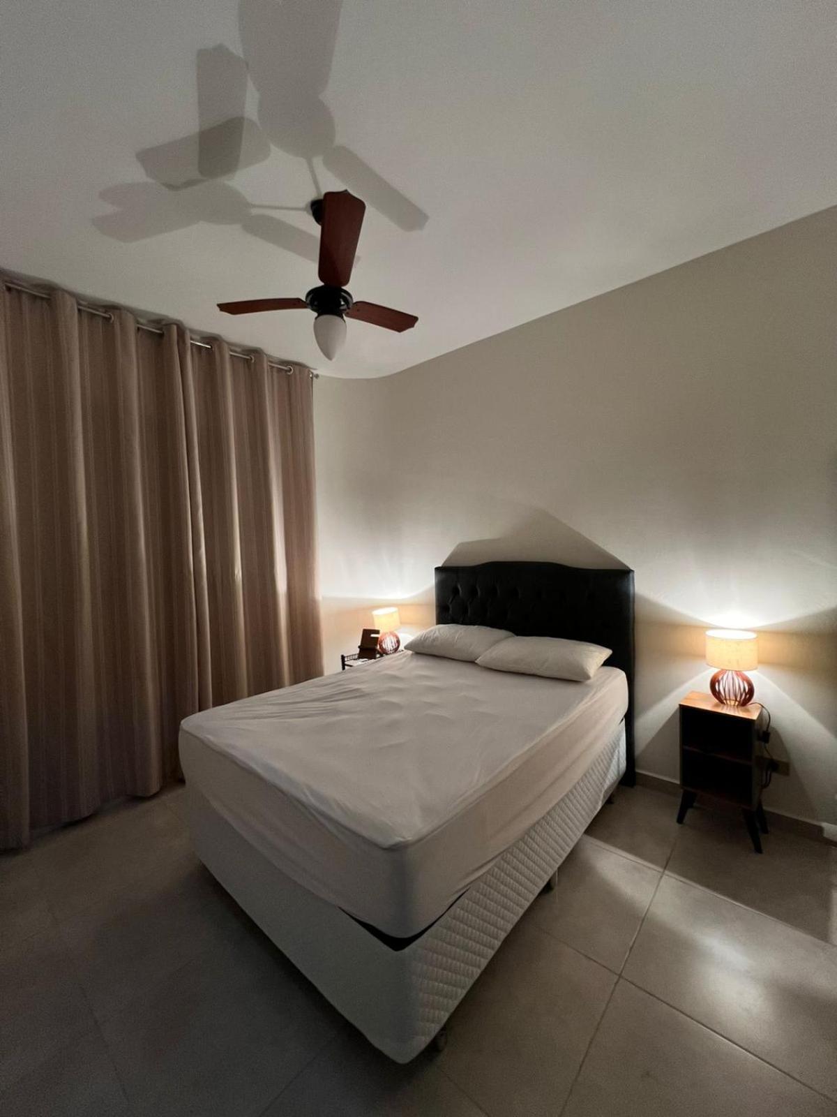 Apartamento Amplo E Belissimo! - 3 Quadras Do Mar! 瓜鲁雅 外观 照片